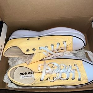 Platform converse BRAND NEW, Never worn.